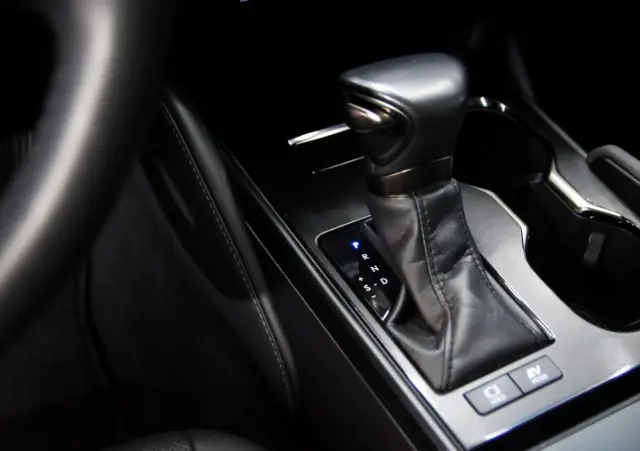 LEXUS ES 300h Business Line