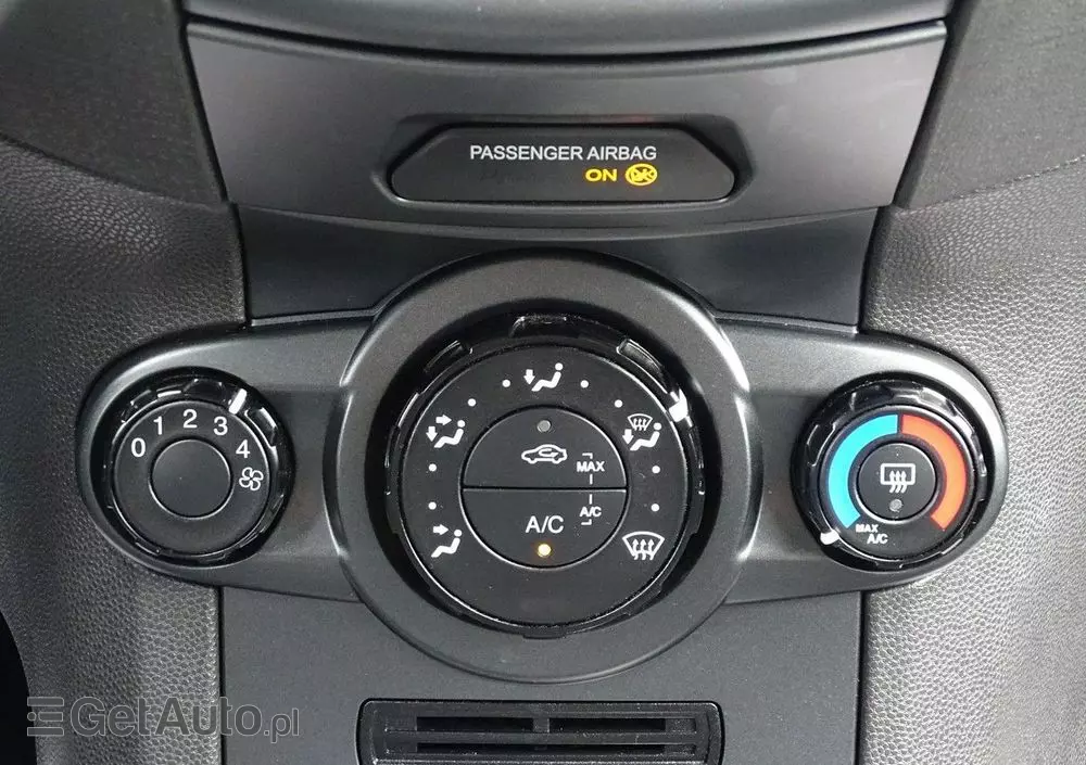 FORD Fiesta 1.0 EcoBoost Titanium ASS