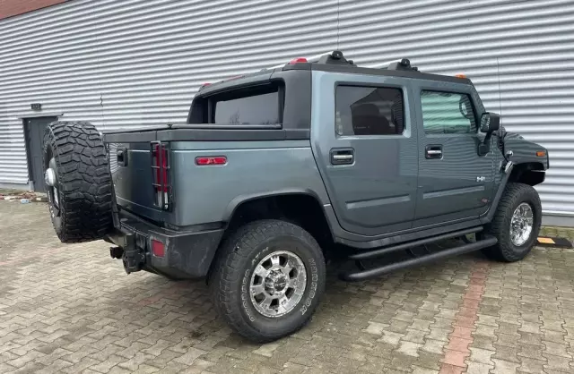 HUMMER H2 