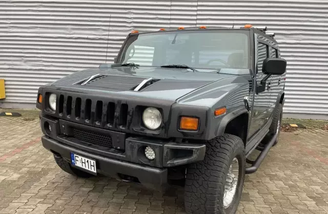 HUMMER H2 