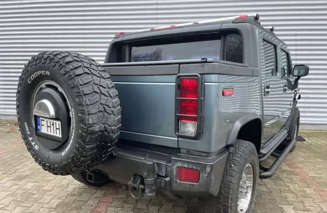 HUMMER H2 