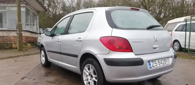 PEUGEOT 307 1.4 (75 KM)