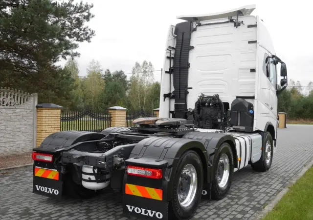 VOLVO FH 16 / 650KM/ XXL / DMC 120 TON/ 6X4/ RETARDER/ STAN IDEALNY 