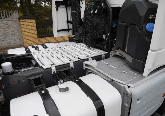 VOLVO FH 16 / 650KM/ XXL / DMC 120 TON/ 6X4/ RETARDER/ STAN IDEALNY 