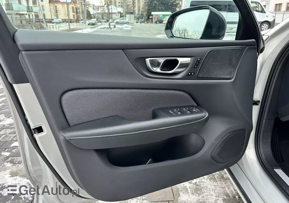 VOLVO S60 B4 B R-Design