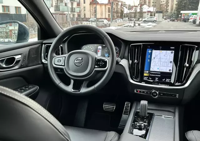 VOLVO S60 B4 B R-Design