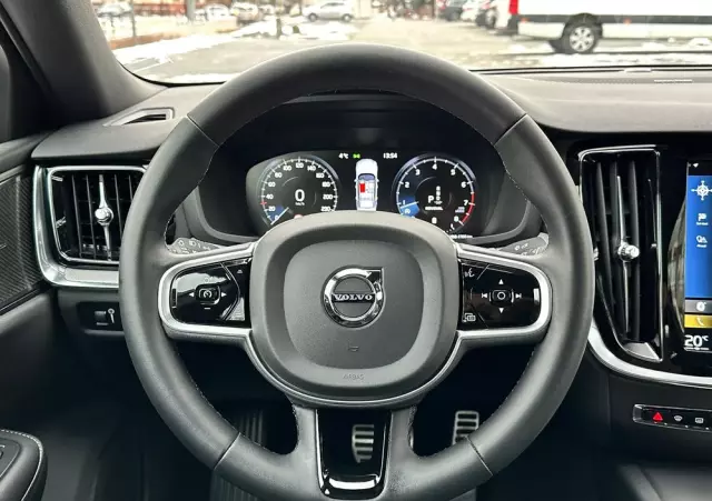 VOLVO S60 B4 B R-Design