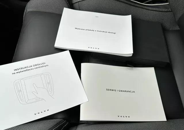 VOLVO S60 B4 B R-Design