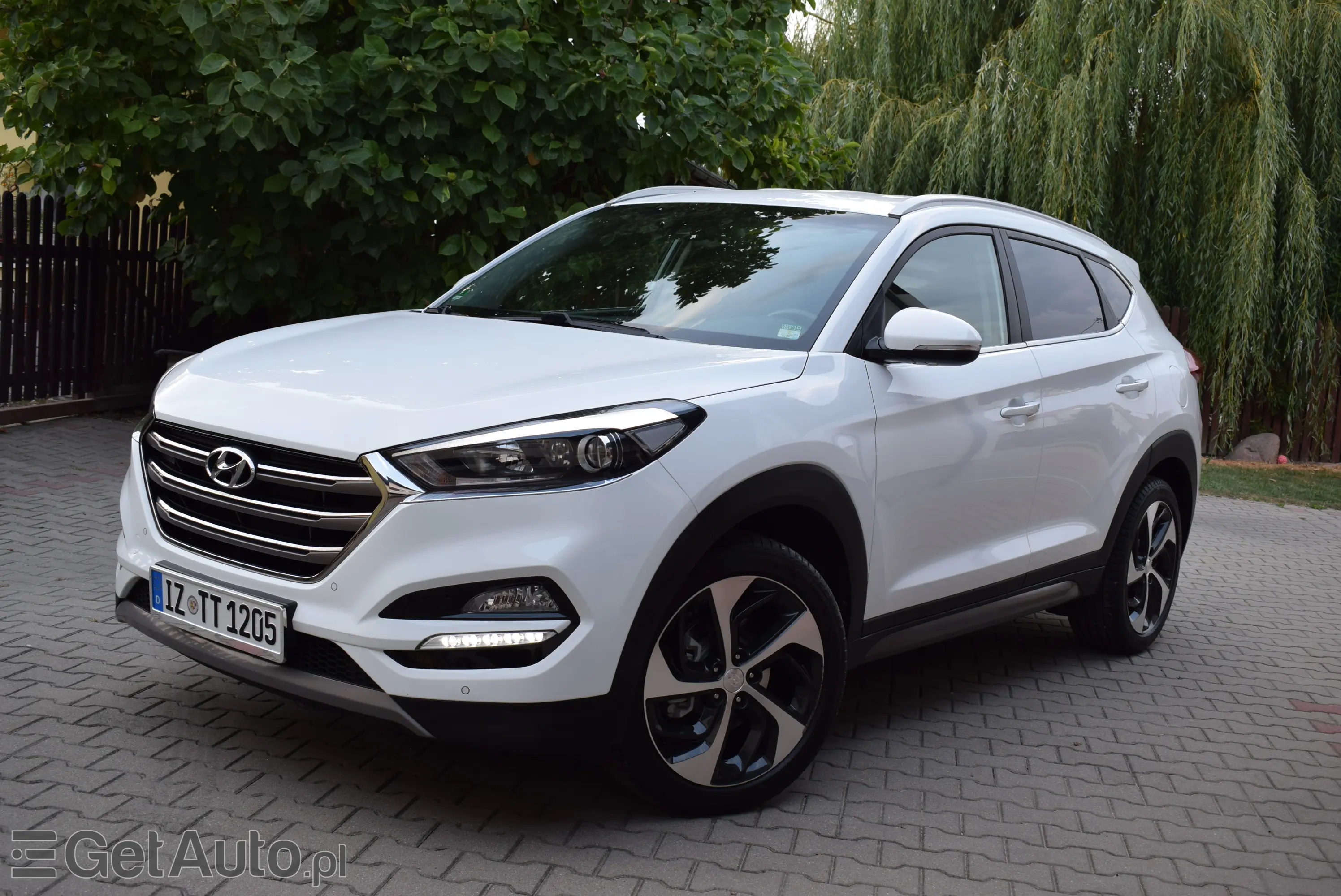 HYUNDAI Tucson 