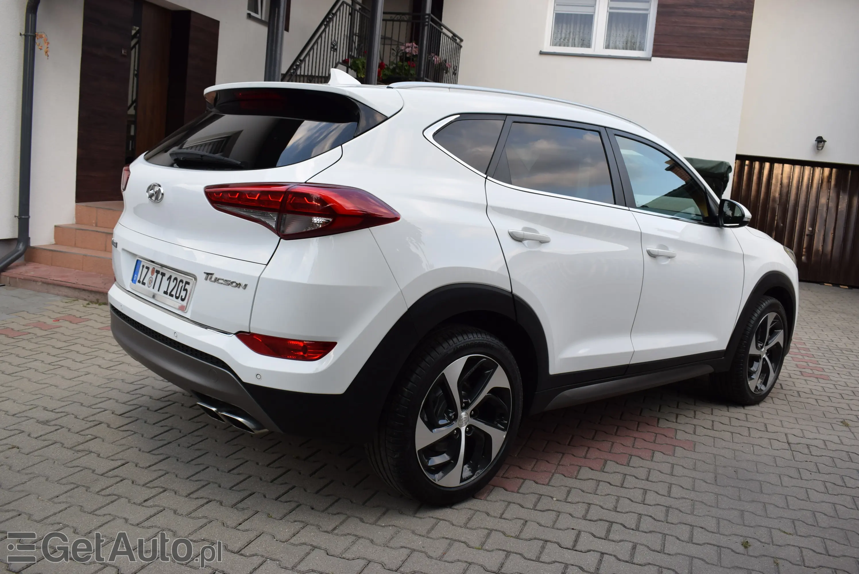 HYUNDAI Tucson 