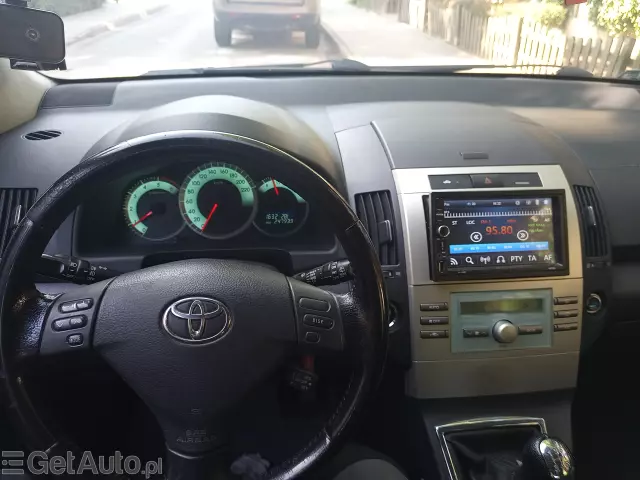 TOYOTA Corolla Verso Prestige