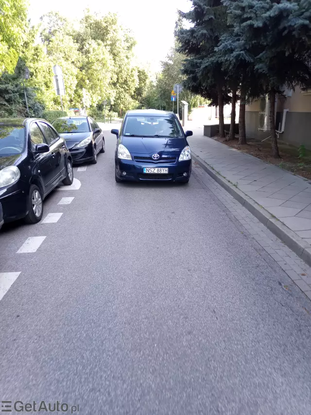 TOYOTA Corolla Verso Prestige