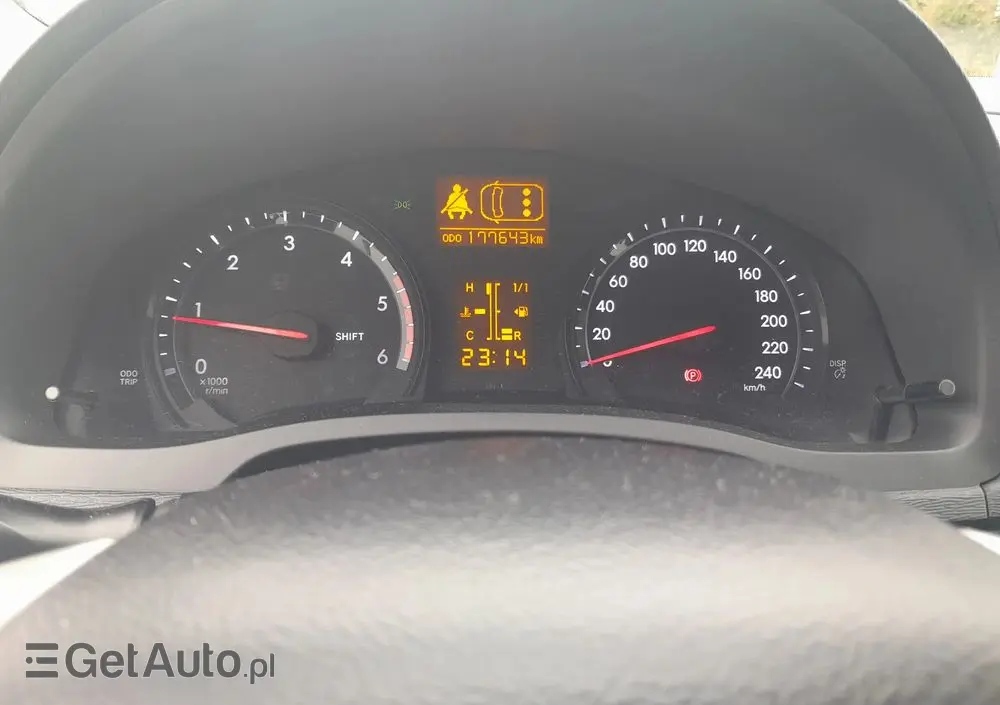 TOYOTA Avensis 2.2 D-CAT Premium