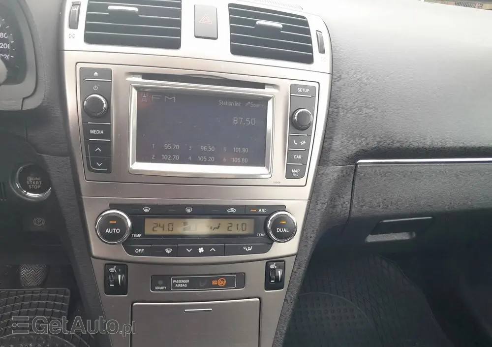 TOYOTA Avensis 2.2 D-CAT Premium
