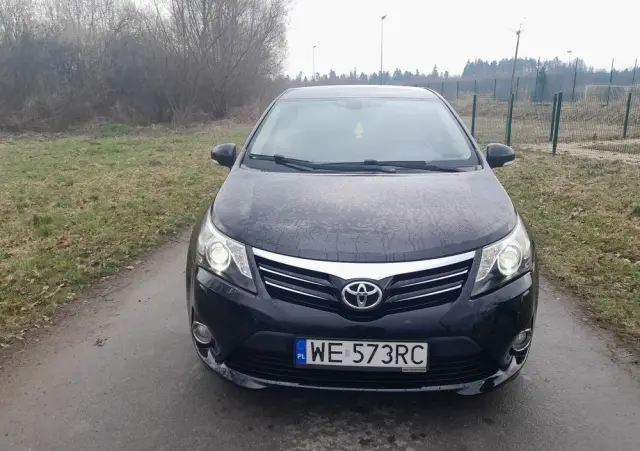 TOYOTA Avensis 2.2 D-CAT Premium