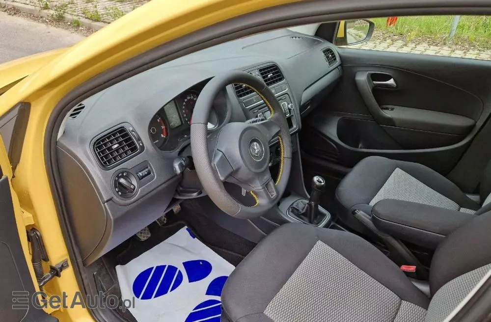 VOLKSWAGEN Polo 1.2 Team