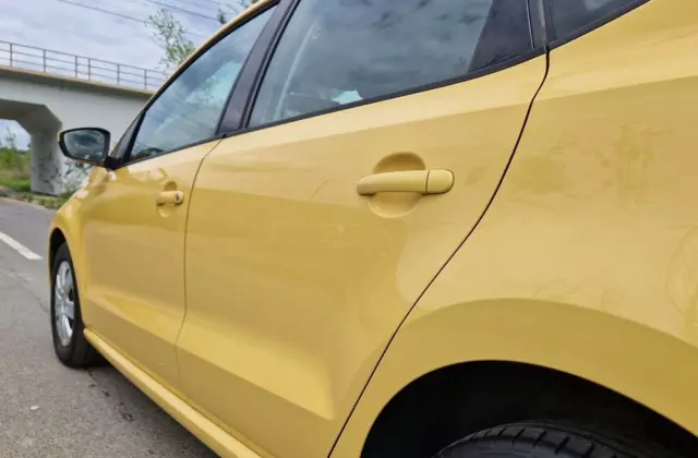 VOLKSWAGEN Polo 1.2 Team