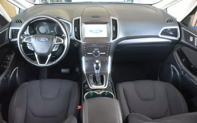 FORD S-Max 2.0 TDCi Titanium PowerShift