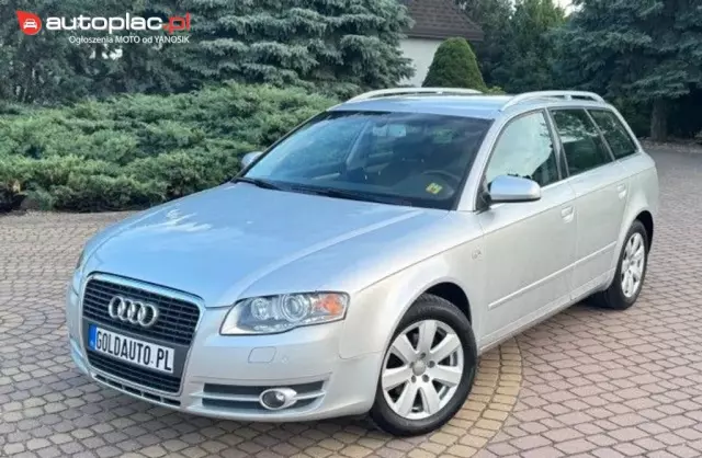 AUDI A4 