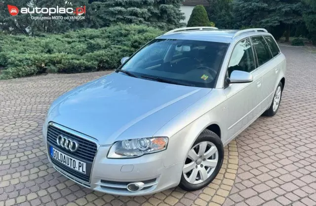 AUDI A4 