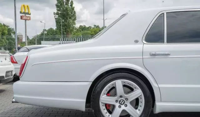 BENTLEY Arnage 