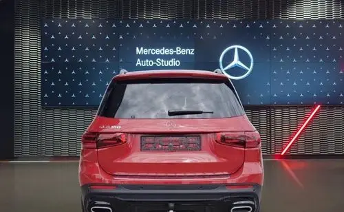 MERCEDES-BENZ GLB 
