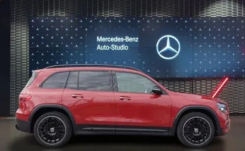MERCEDES-BENZ GLB 