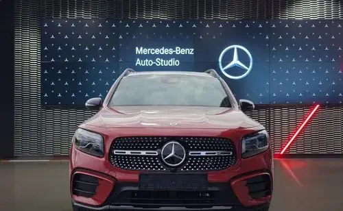 MERCEDES-BENZ GLB 