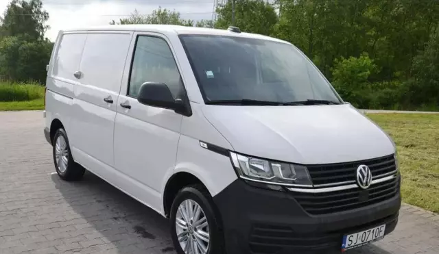 VOLKSWAGEN Transporter 