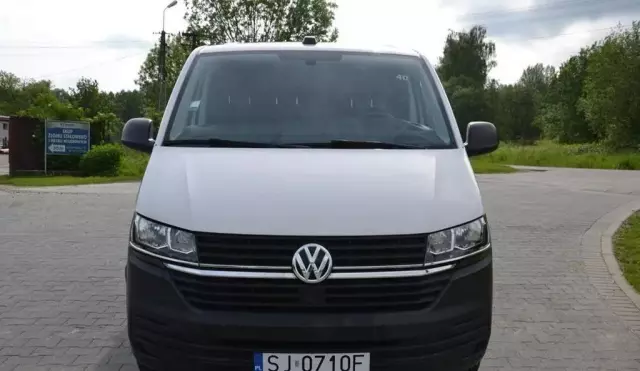 VOLKSWAGEN Transporter 