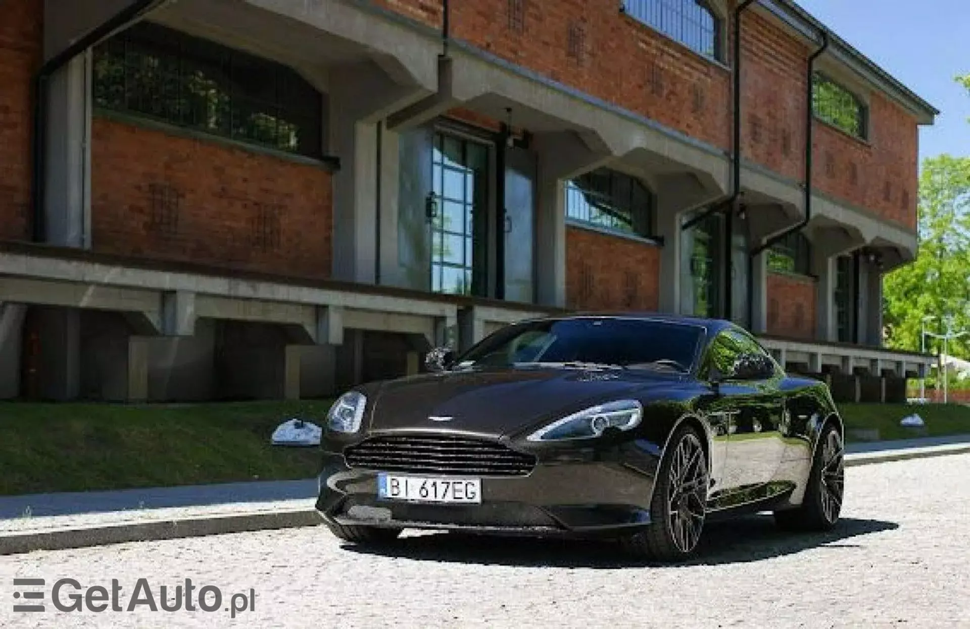 ASTON MARTIN DB9 