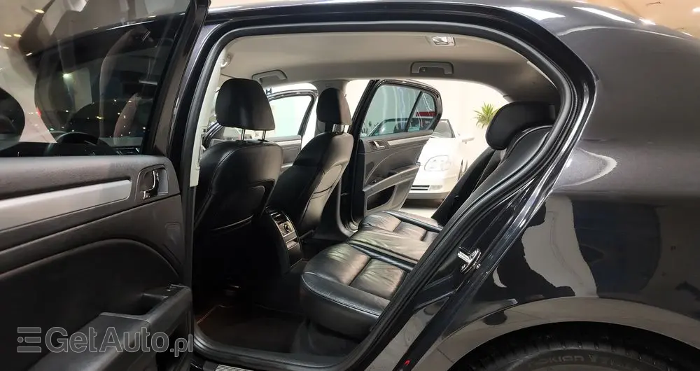 SKODA Superb 1.8 TSI Elegance DSG