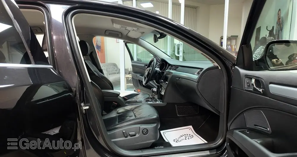 SKODA Superb 1.8 TSI Elegance DSG