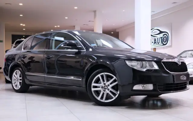SKODA Superb 1.8 TSI Elegance DSG