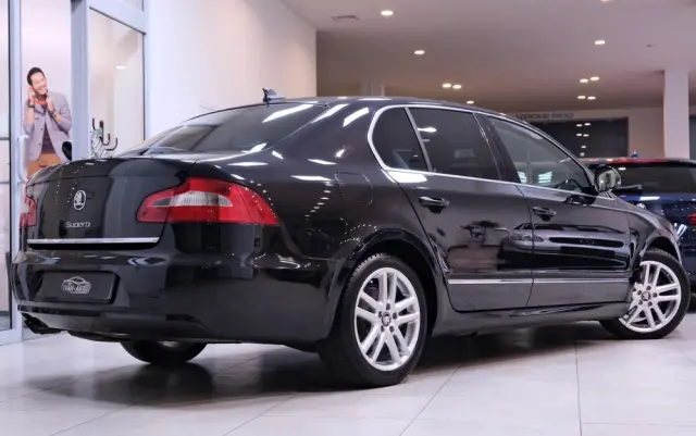 SKODA Superb 1.8 TSI Elegance DSG