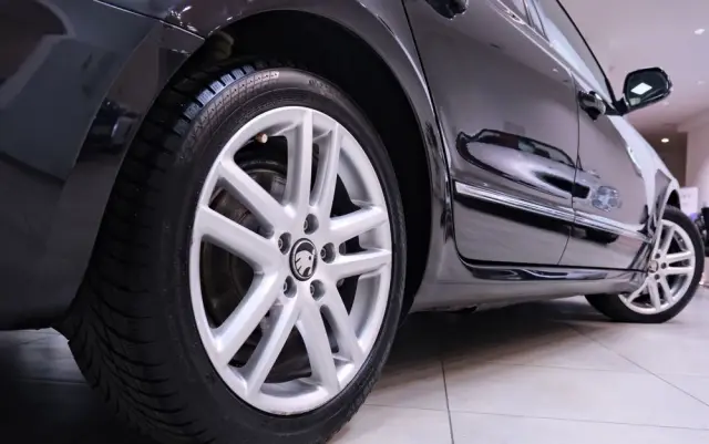 SKODA Superb 1.8 TSI Elegance DSG