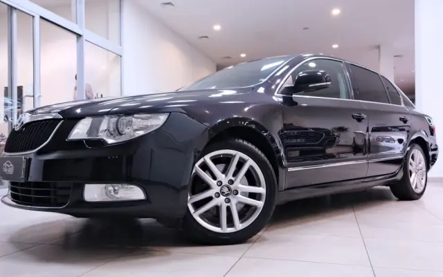 SKODA Superb 1.8 TSI Elegance DSG