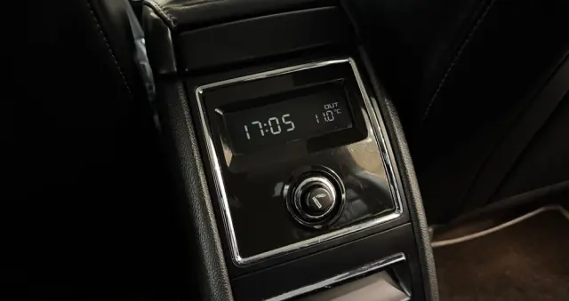 SKODA Superb 1.8 TSI Elegance DSG