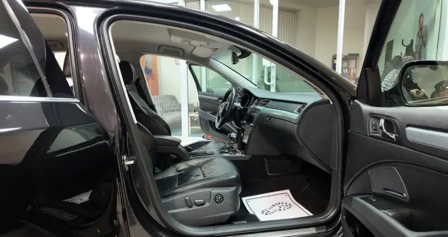 SKODA Superb 1.8 TSI Elegance DSG