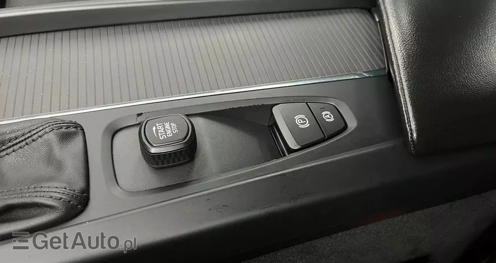 VOLVO V60 D3 Momentum