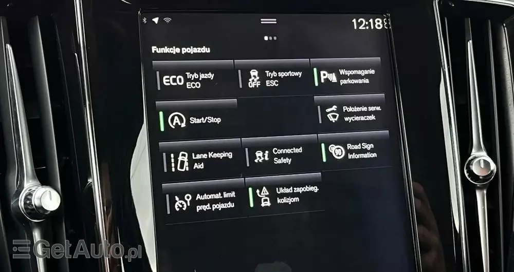 VOLVO V60 D3 Momentum