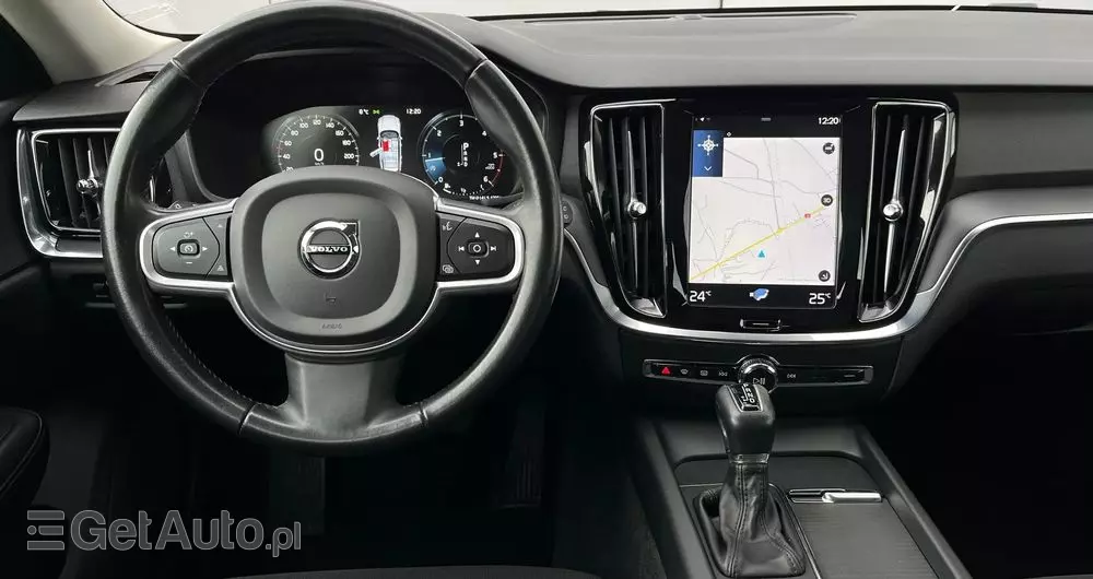 VOLVO V60 D3 Momentum
