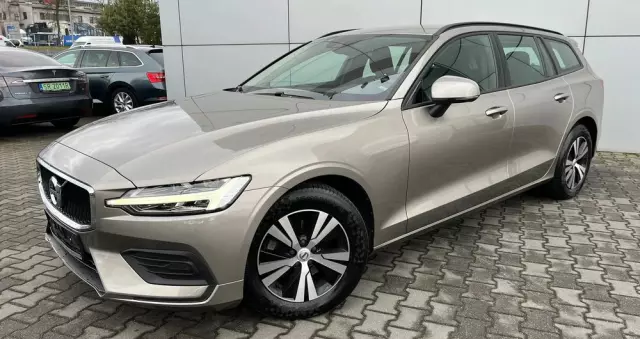 VOLVO V60 D3 Momentum