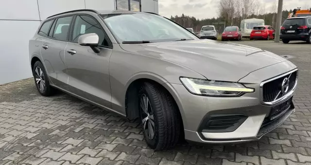 VOLVO V60 D3 Momentum