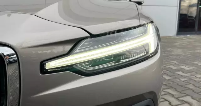 VOLVO V60 D3 Momentum