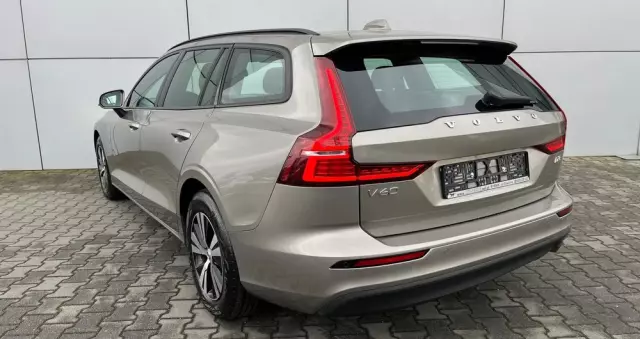VOLVO V60 D3 Momentum