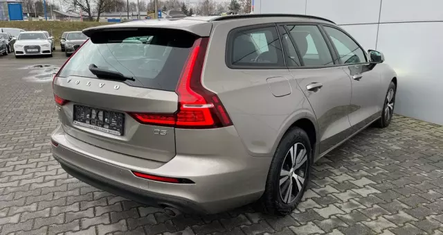 VOLVO V60 D3 Momentum