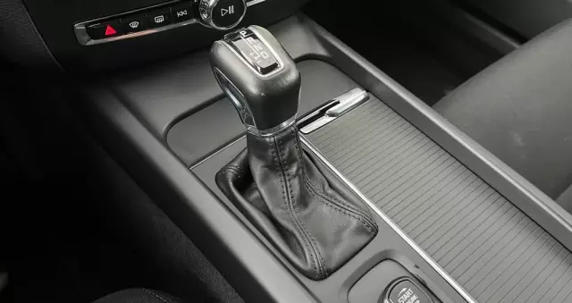 VOLVO V60 D3 Momentum