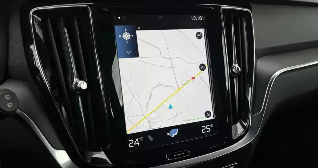 VOLVO V60 D3 Momentum