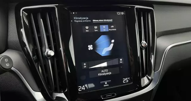 VOLVO V60 D3 Momentum